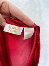 Load image into Gallery viewer, VTG 90s Gold Label Victorias Secret Satin Slip Red Slip