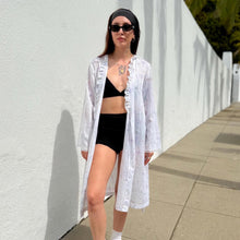 Load image into Gallery viewer, VTG 70s White Floral Print Robe Ruffles Sweet Romantic Cotton Robe with Flowers