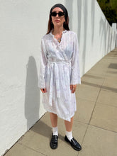 Load image into Gallery viewer, VTG 70s White Floral Print Robe Ruffles Sweet Romantic Cotton Robe with Flowers