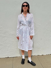 Load image into Gallery viewer, VTG 70s White Floral Print Robe Ruffles Sweet Romantic Cotton Robe with Flowers