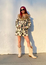 Load image into Gallery viewer, Vintage Y2K Plaid Winter Coat with Faux Fur Trim Collar