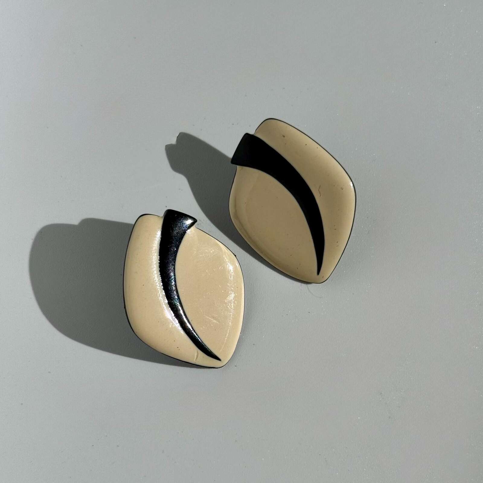 Vintage 80s Geometric Enamel Earrings