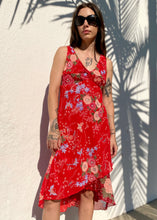 Load image into Gallery viewer, Red printed dress
