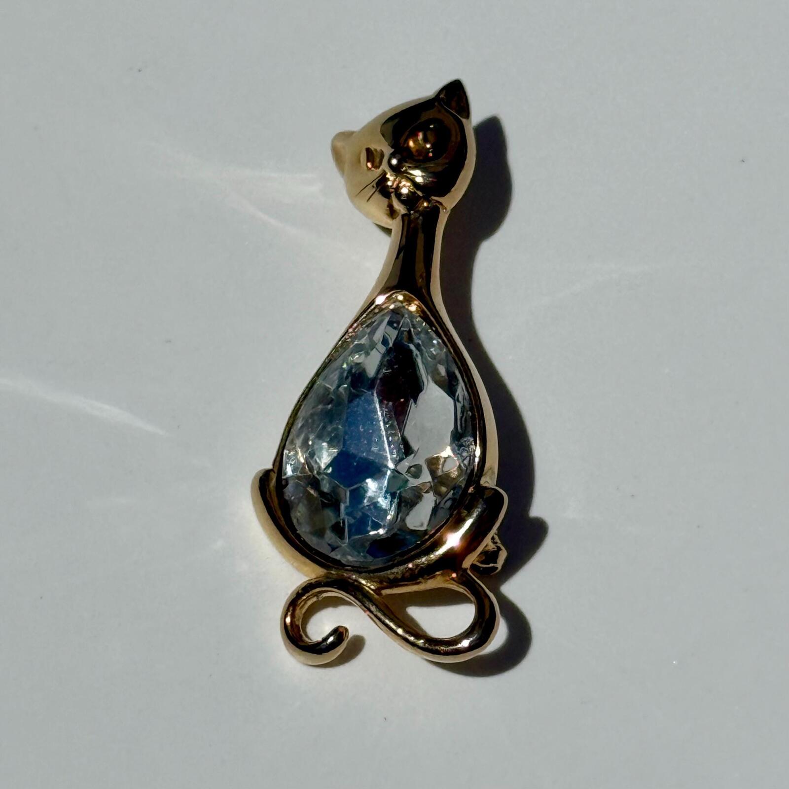 Vintage Cat Brooch | Gold Tone Kitten Pin