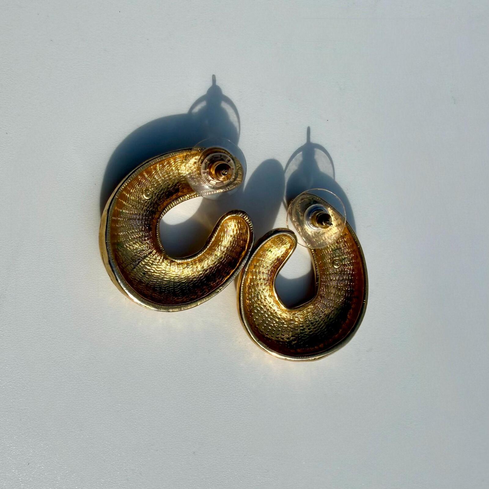 Vintage Gold Tone 80s Earrings