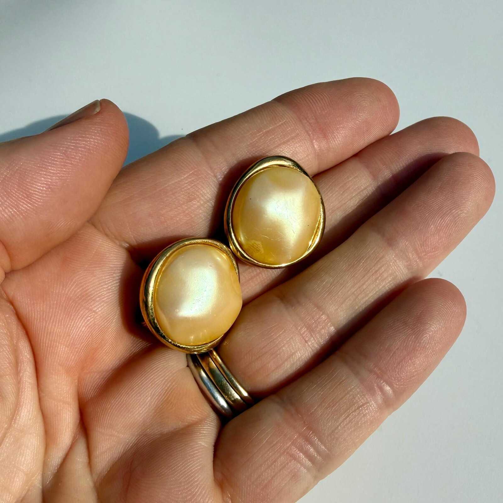 Vintage Pearly AVON Earrings | Clip On Earrings