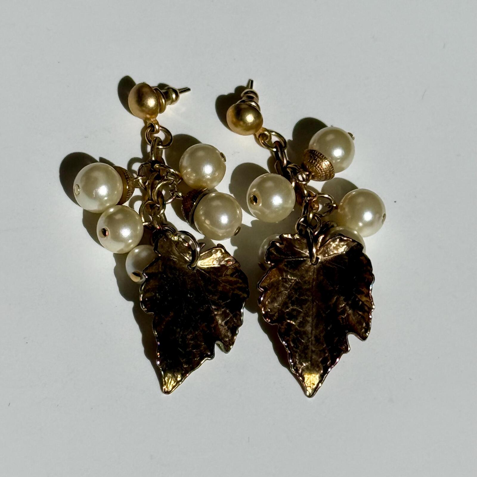Vintage Pearly Drop Earrings with Leaves
