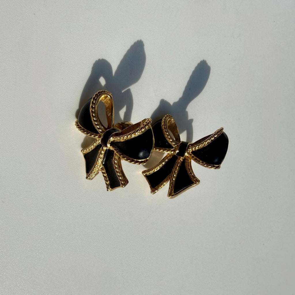 Vintage Gold Tone Avon Bow Earrings