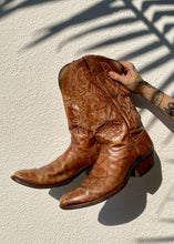 Load image into Gallery viewer, JUSTIN Vintage Cowboy Boots Mens, Size 10
