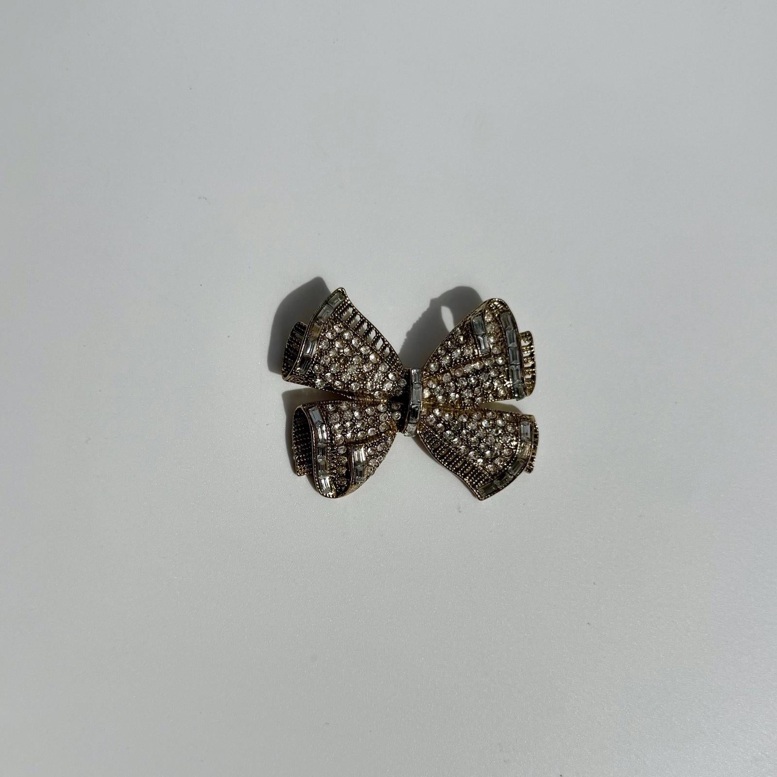 Vintage NAPIER Silver Bow Brooch | Rhinestone Statement Pin
