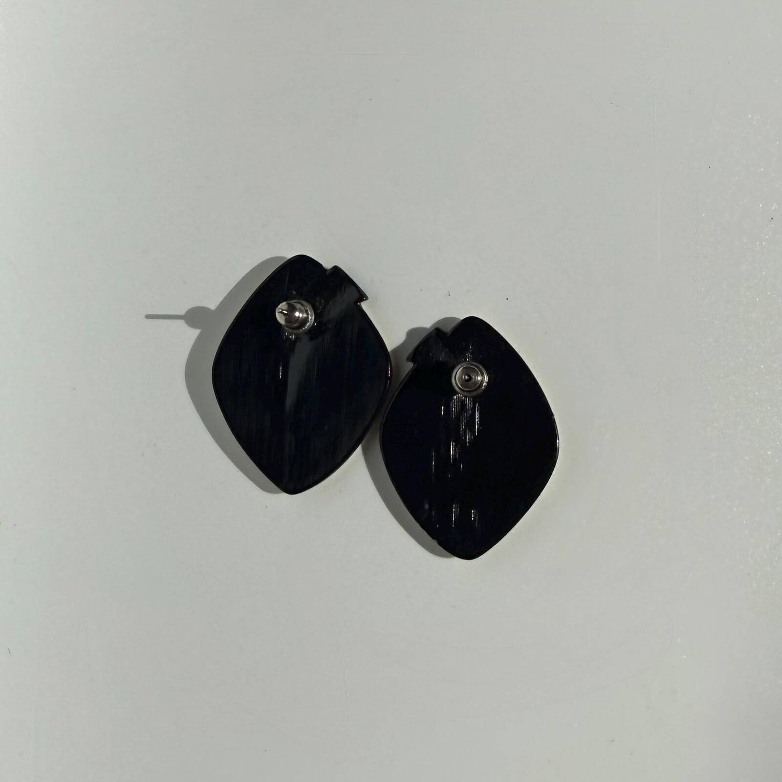 Vintage 80s Geometric Enamel Earrings