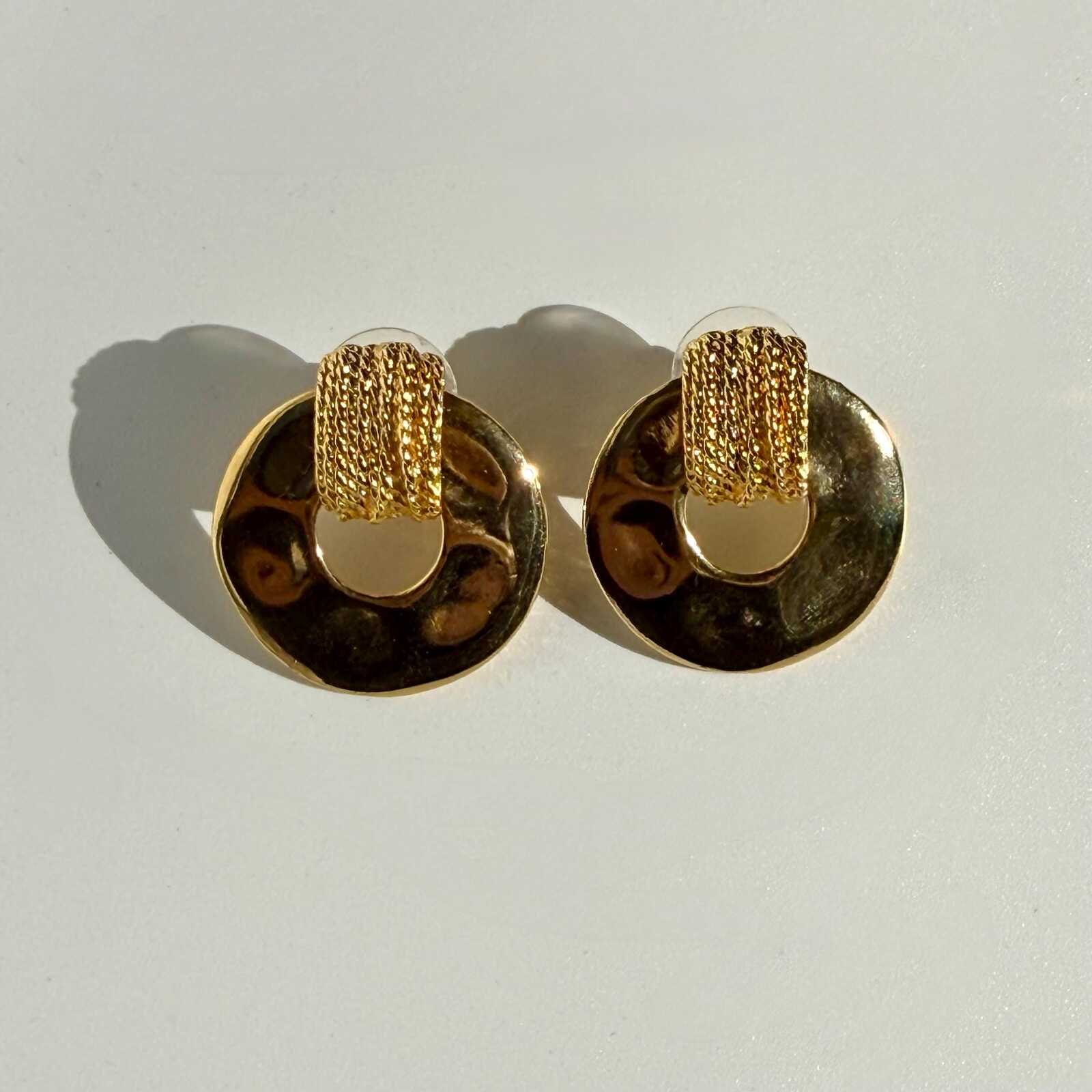 Vintage Casual Corner Gold Tone Earrings
