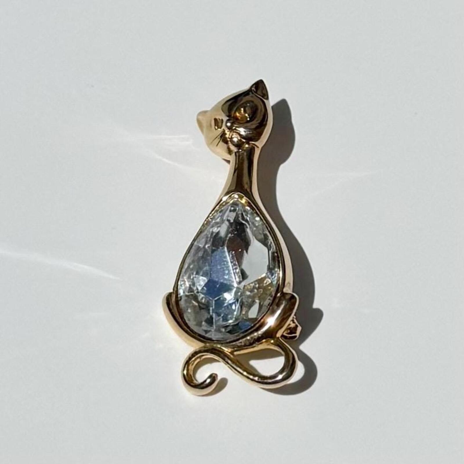 Vintage Cat Brooch | Gold Tone Kitten Pin
