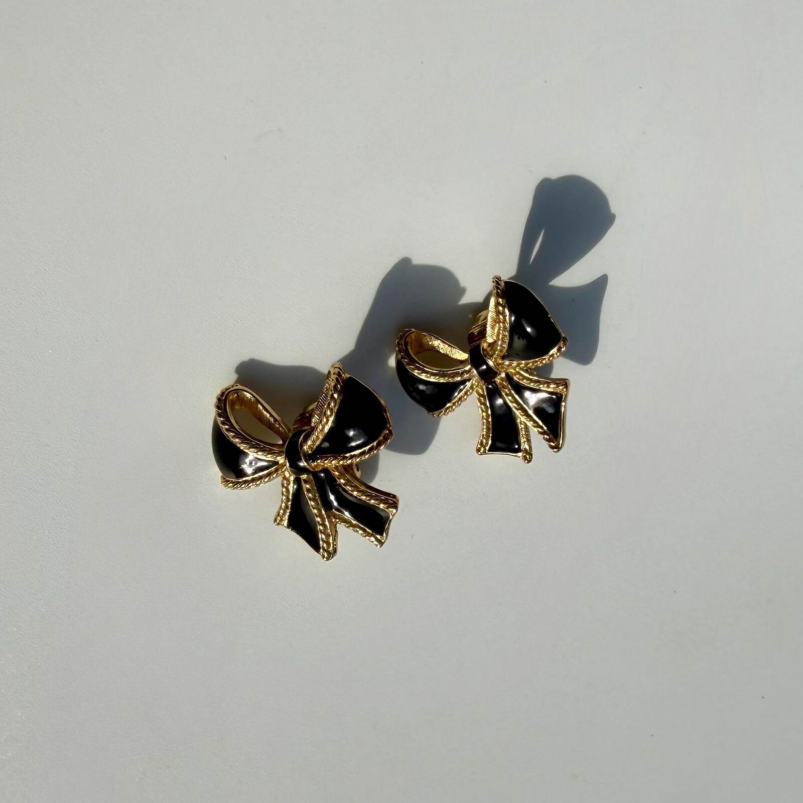 Vintage Gold Tone Avon Bow Earrings