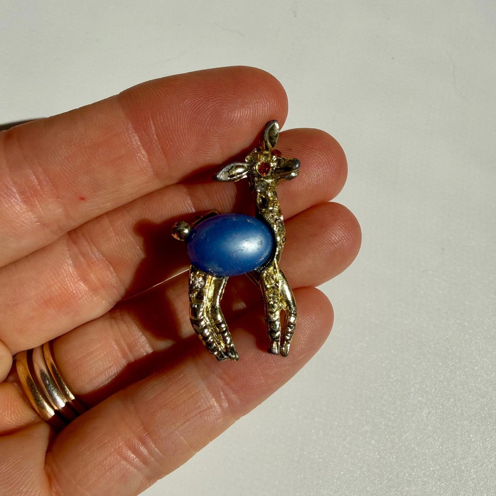 Vintage Deer Brooch | Fawn Gold Tone Pin