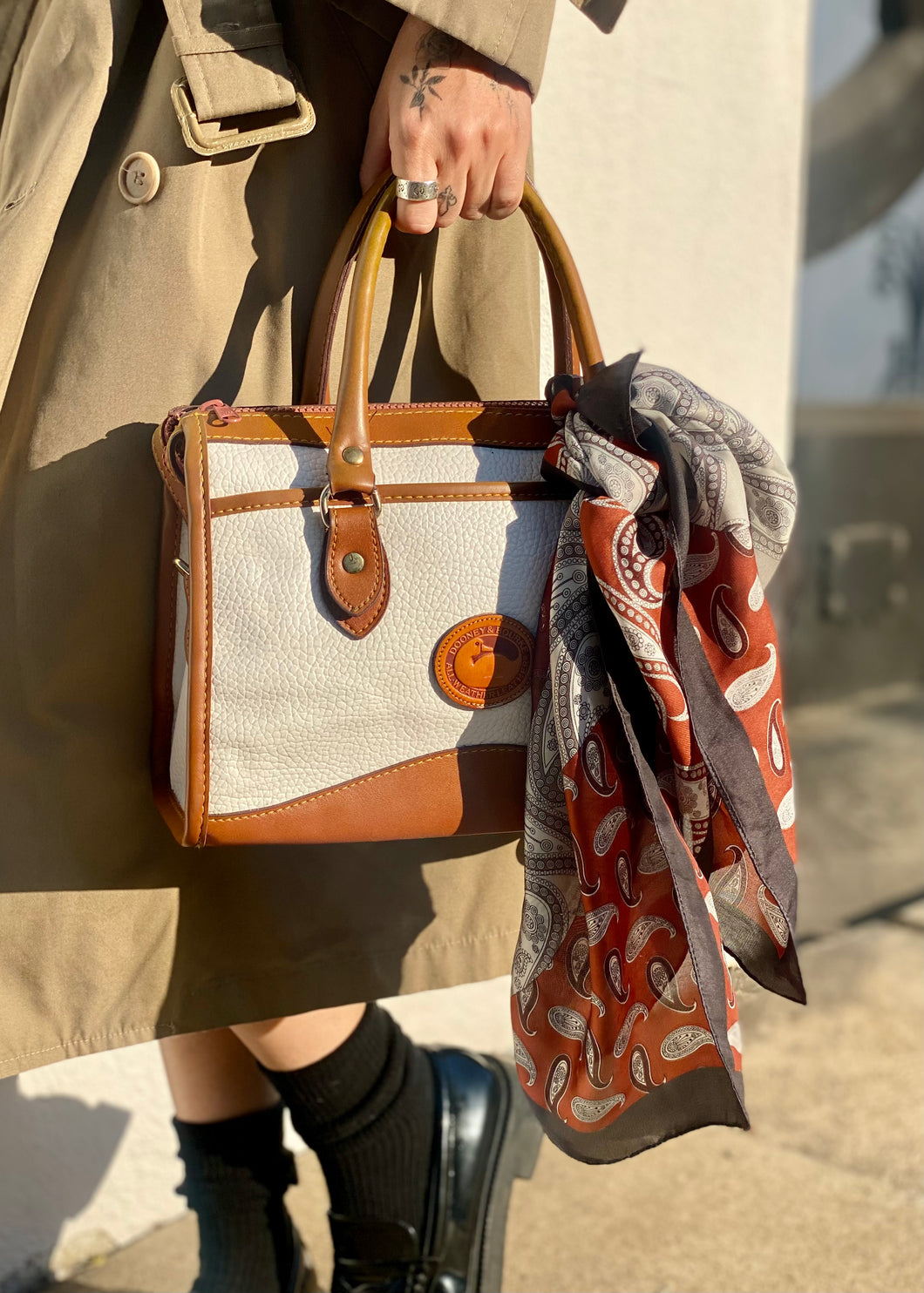 Vintage 90s Dooney & Bourke White/Tan Leather Purse