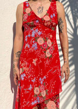 Load image into Gallery viewer, Red printed dress
