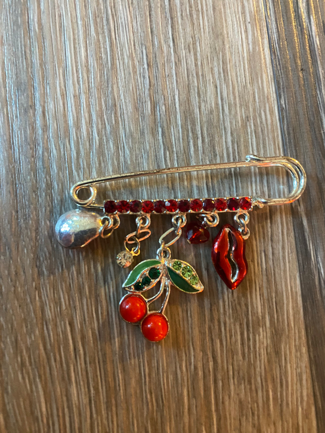 Charm pin