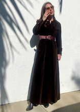 Load image into Gallery viewer, Vintage Dark Brown Long Velvet Coat
