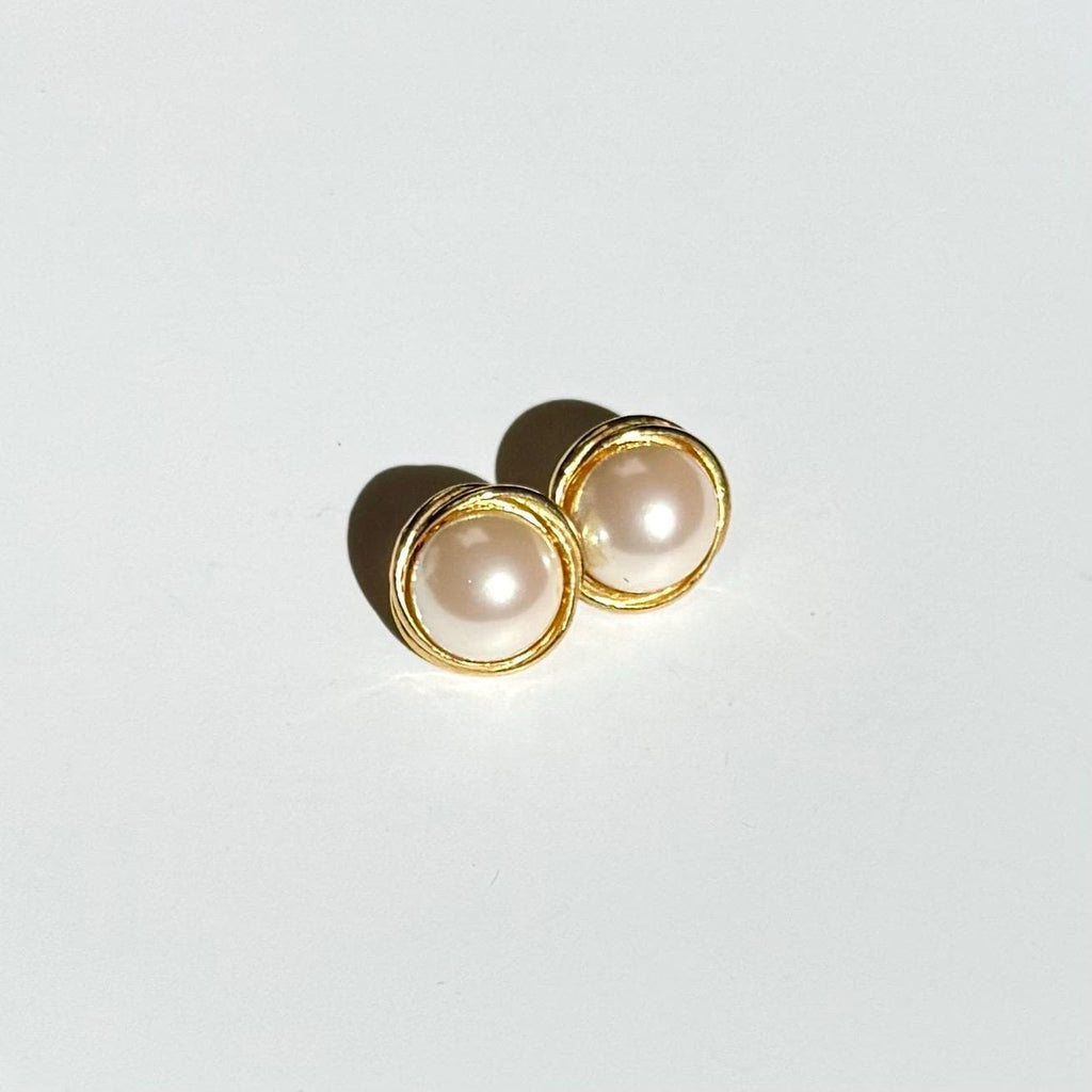 Vintage 80s Pearly Earrings