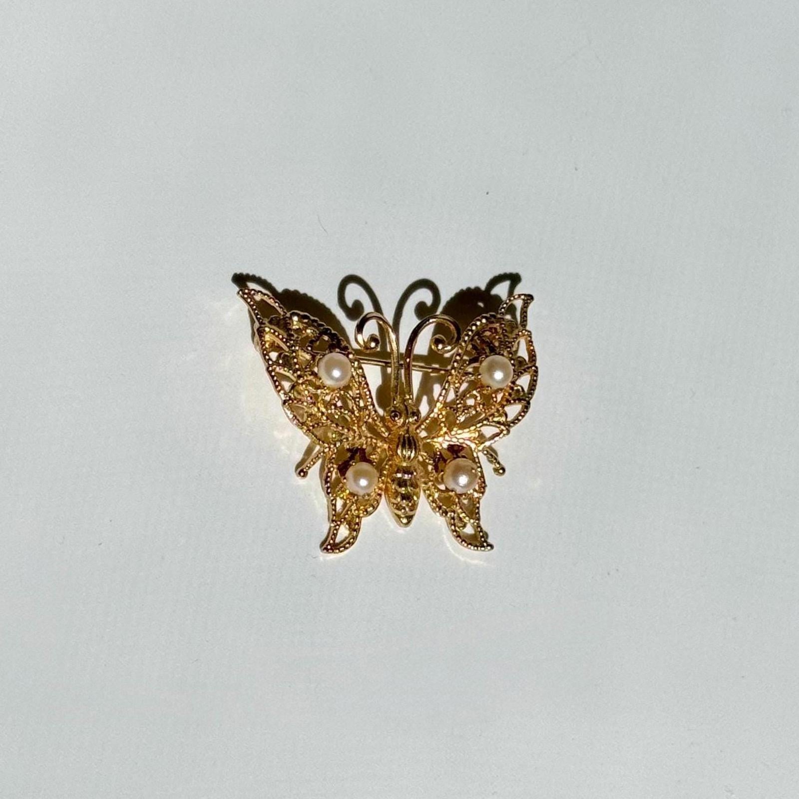 Vintage Gold Butterfly Brooch | Small Classic Pin