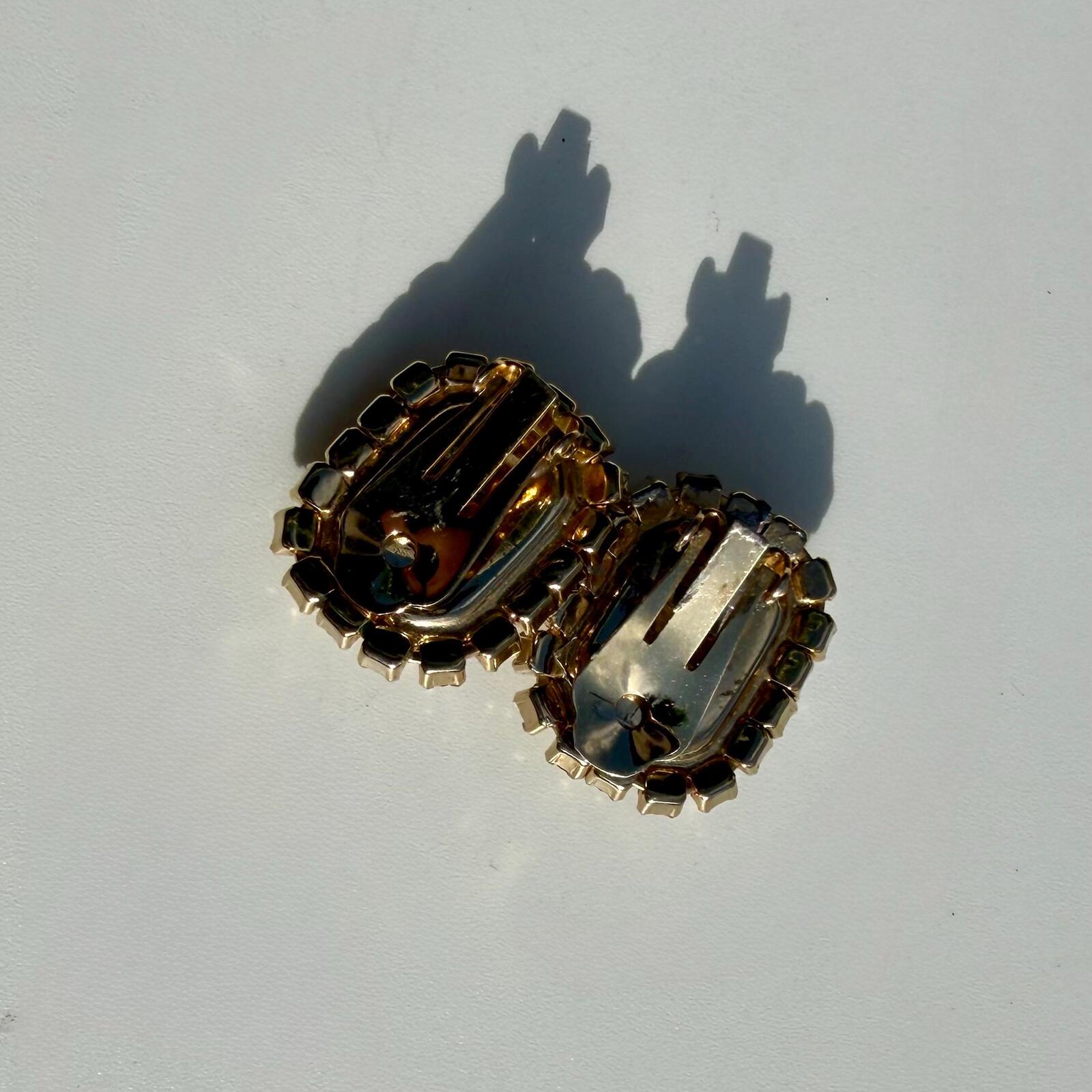 Vintage Pearly Gold Tone Earrings | Clip On Earrings