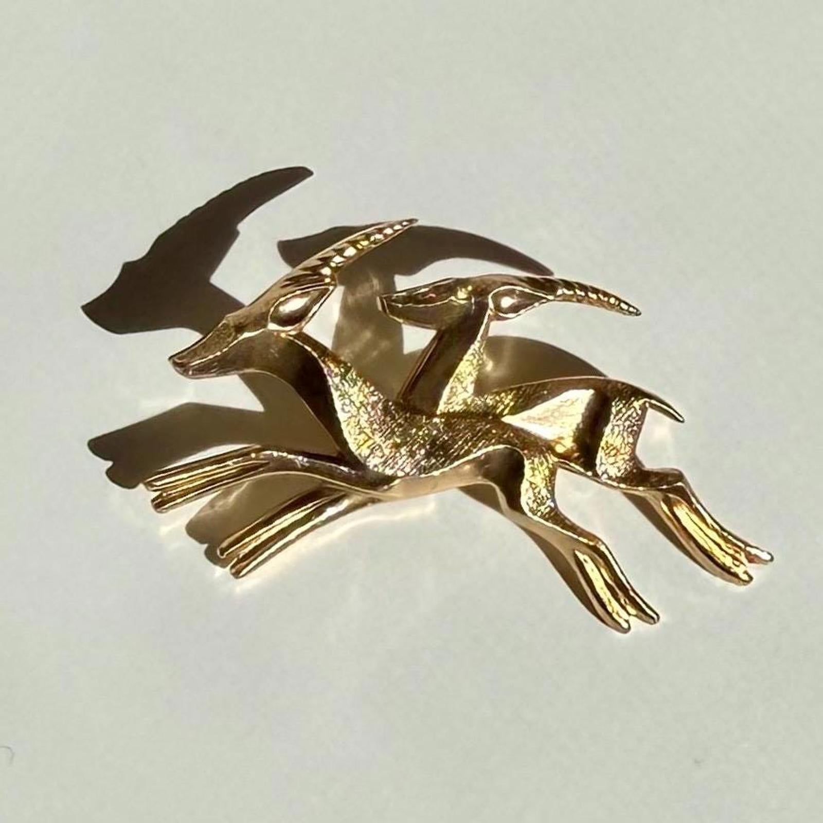 Vintage Gazelle Brooch | Gold Tone Antelope Deer Pin