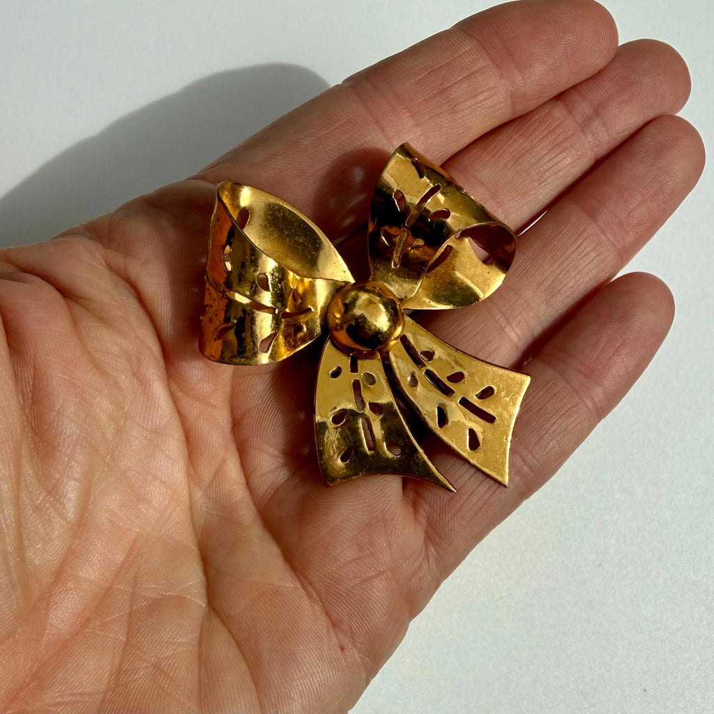 Vintage Gold Bow Brooch | Statement Pin | Collectible Bow